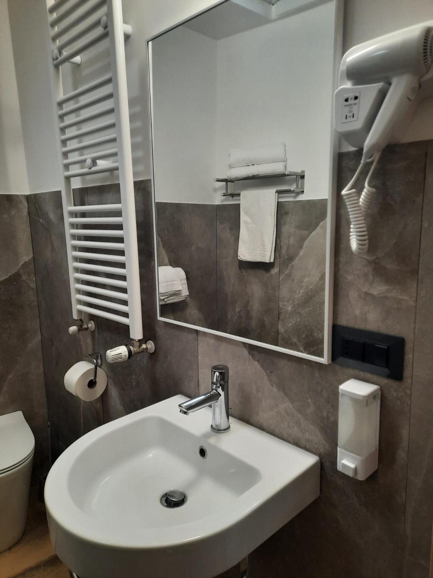 Viccinella House Apartment Capranica Exterior foto